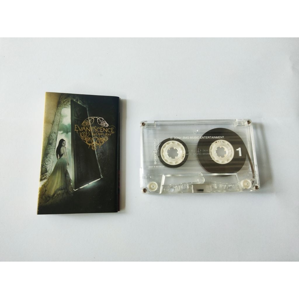 kaset pita evanescence - the open door