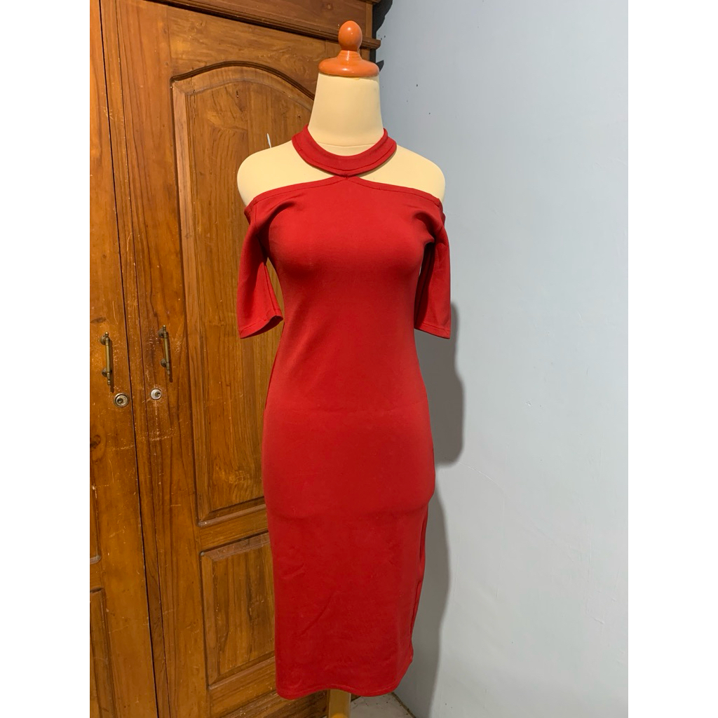 Preloved Dress Seksi Elegan - Merah