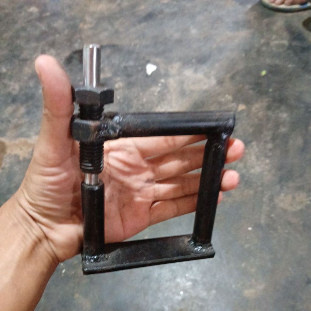 TREKER PASANG PAKU KELING KOPLING, TREKER KELING KOPLING