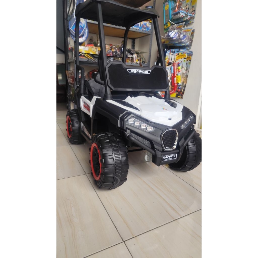 Mobil Aki Jeep Utv M8788 C
