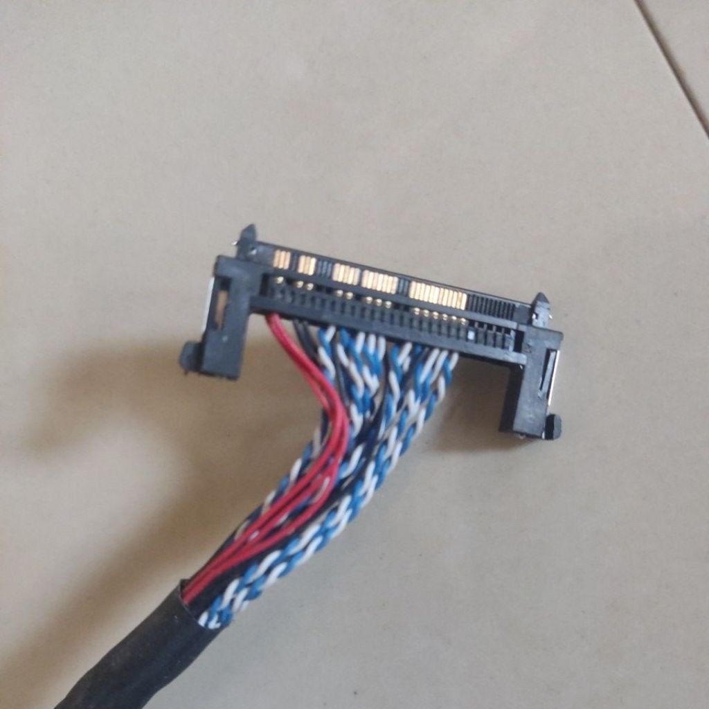 soket LVDS 51pin Polytron 43inch