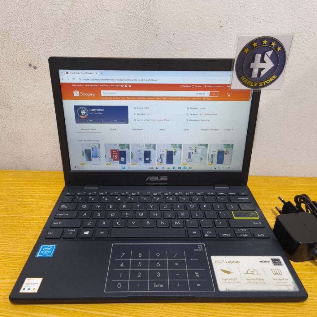 LAPTOP ASUS VIVOBOOK E210MAB-E210MA CELERON N4020 4GB SSD 256GB 12INCH SECOND BERGARANSI