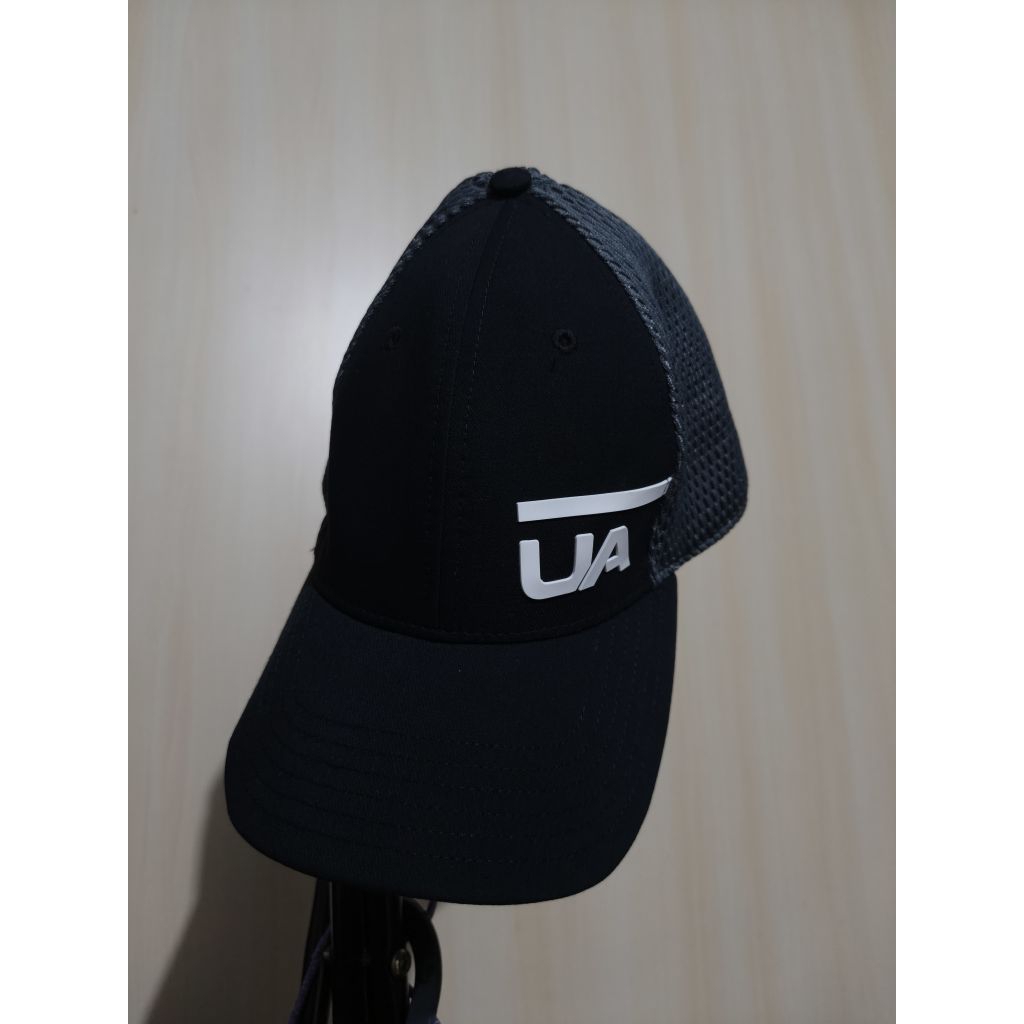 Topi Under armour Golf driving UA Black