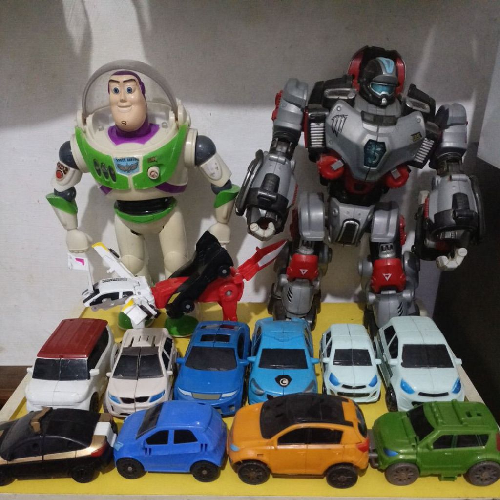 Mainan Bekas edisi Mobil Tobot (bisa pilih)
