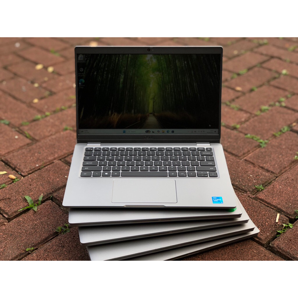 DELL Latitude 5320 Core i5 Gen 11 Intel Iris Xe Graphics