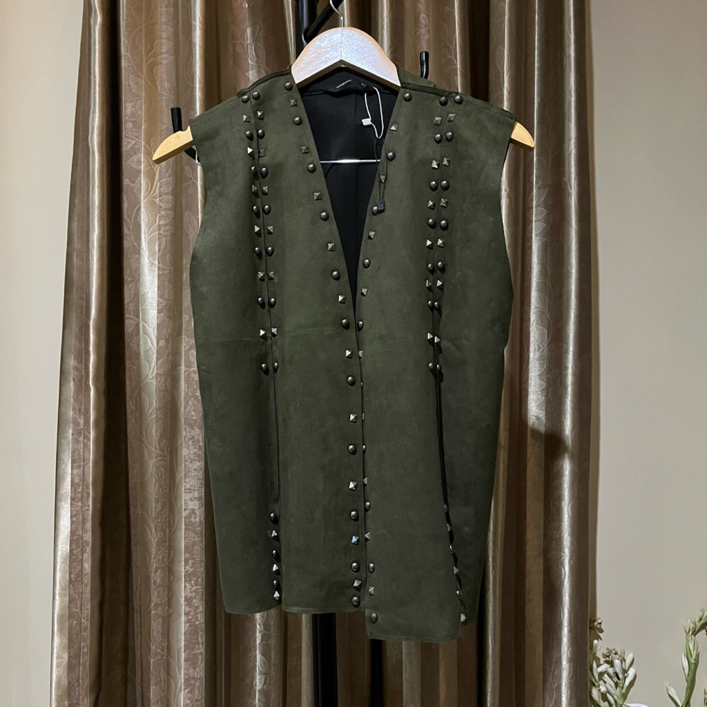 Outer army/ Vest army