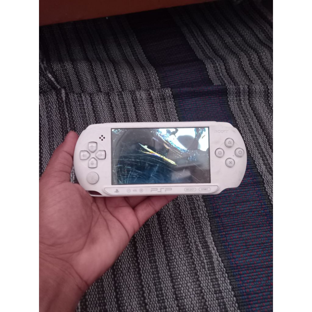sony psp street e1004 minus lcd