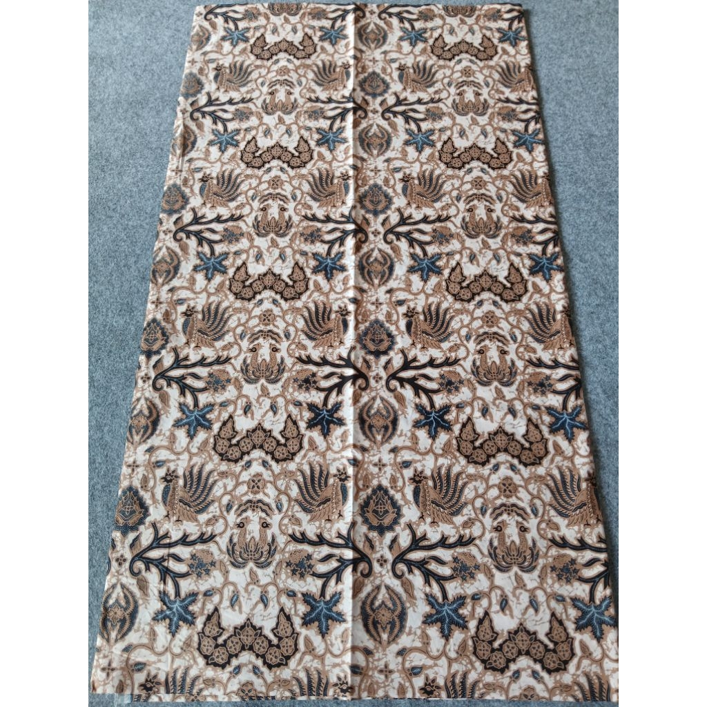 Jarik Batik Lawasan motif Wahyu Bledak