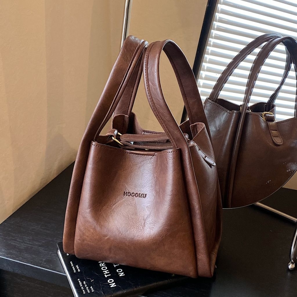 Tas Bahu Kulit Sintetis Elegan – Gaya Simpel tapi Tetap Klasik ✨