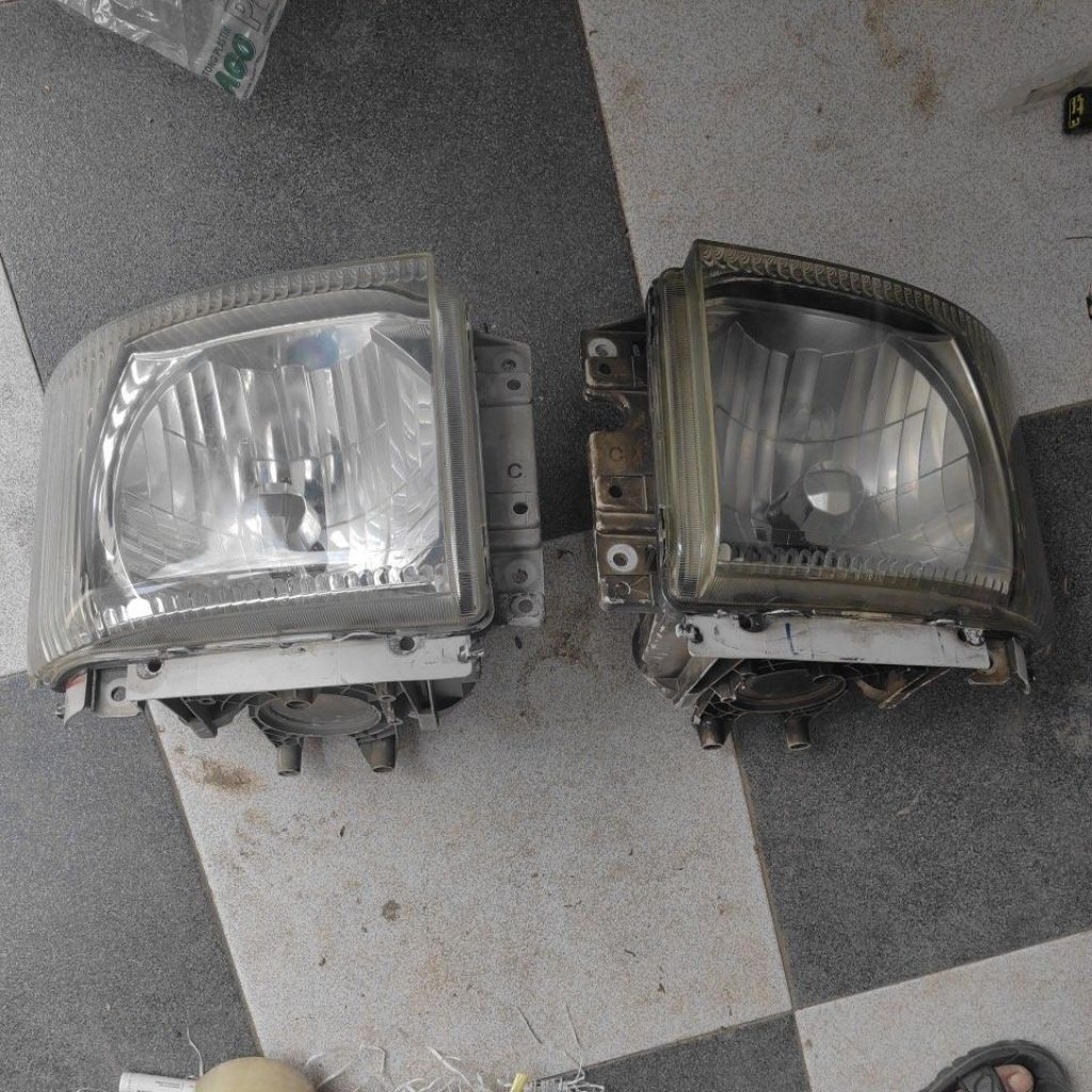 lampu depan head isuzu giga elf nmr 71 original