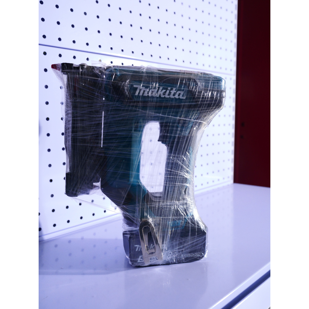 Makita DPT353 Cordless Pin Nailer 18V