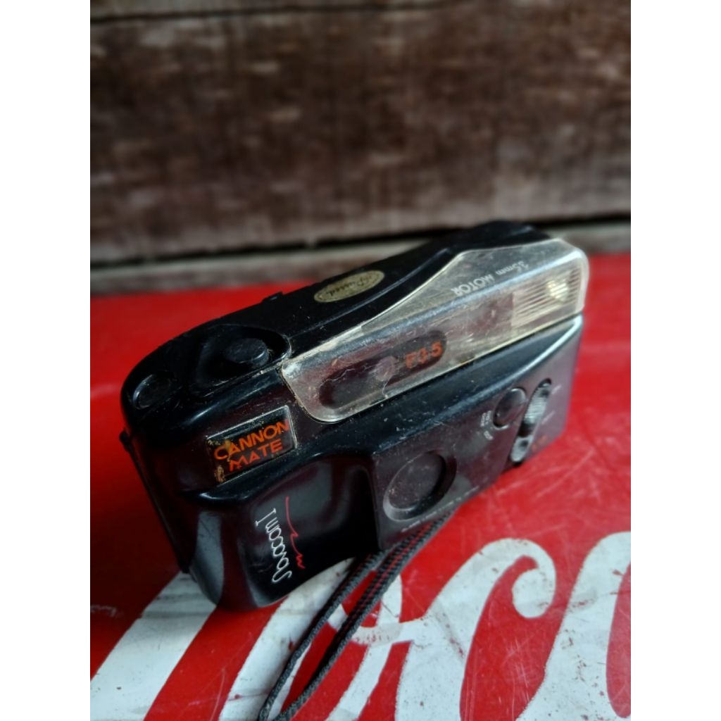 kamera analog 35rb jadul antik kuno lawas vintage kuno display anggap mati