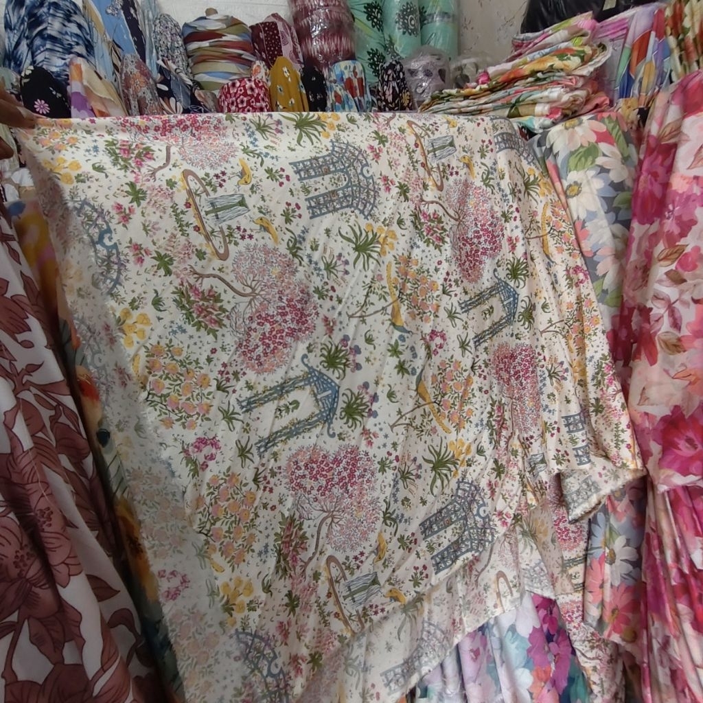 KAIN RAYON VISCOSE PREMIUM MOTIF BUNGA - KAIN RAYON MOTIF KEMBANG HARGA/0,5M