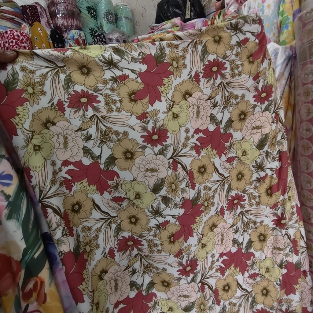 KAIN RAYON VISCOSE PREMIUM MOTIF BUNGA BESAR - KAIN RAYON MOTIF KEMBANG BESAR HARGA PERSETENGAH METE