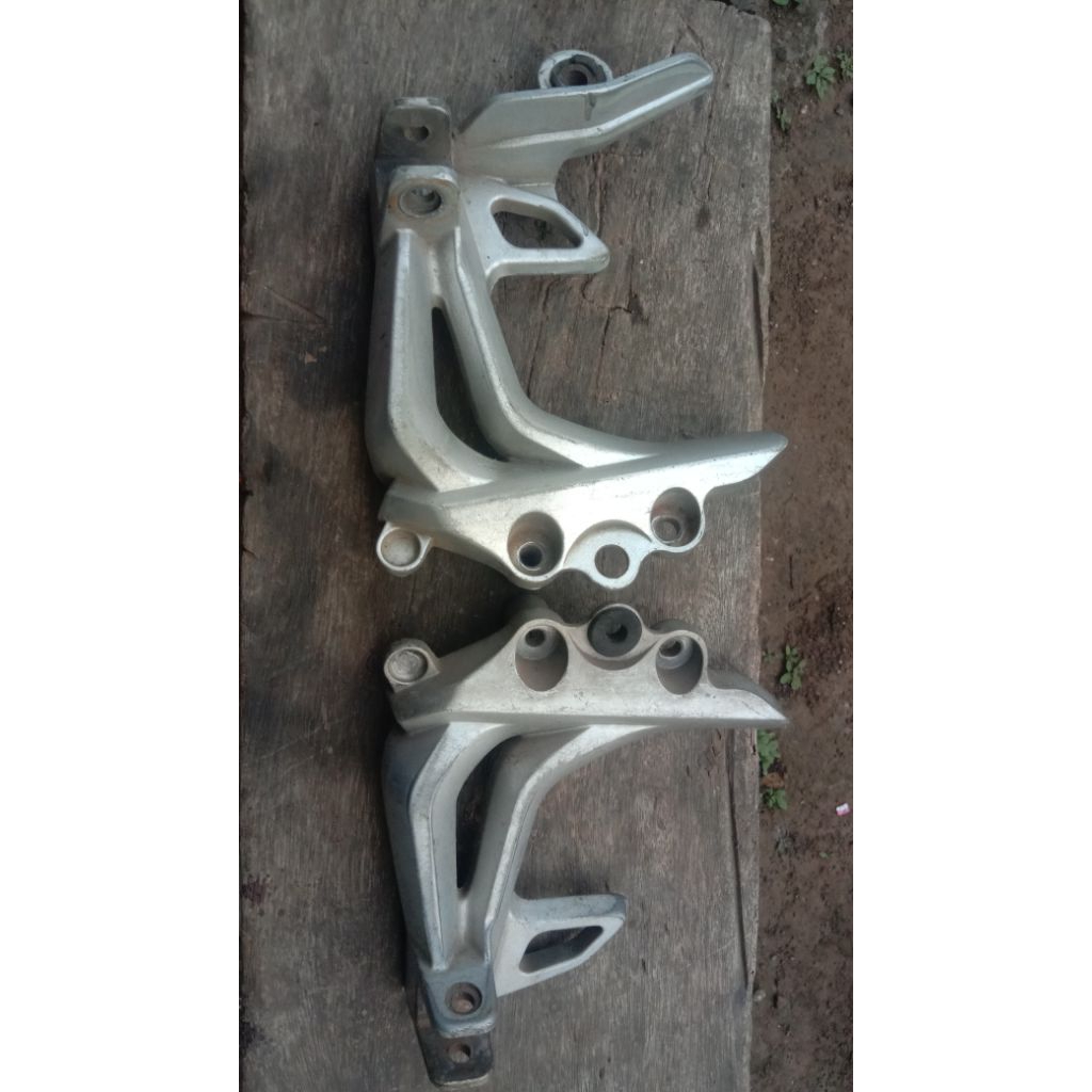 foot step belakang Yamaha Jupiter z1/jupiter salib