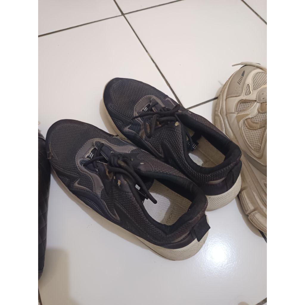 Sepatu Larocking ukuran 39