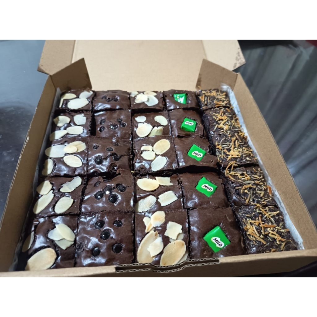 Fudgy brownies Premium 20x20