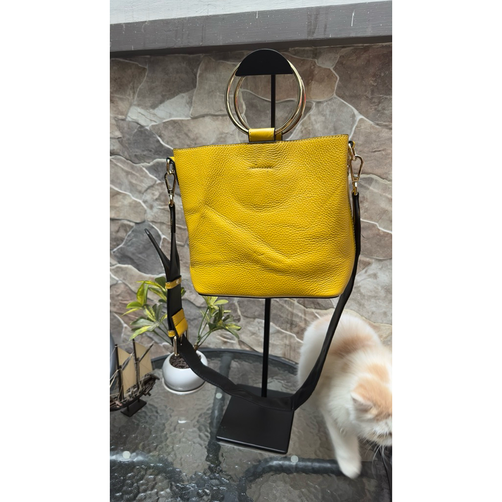 Leather Bucket Bag preloved
