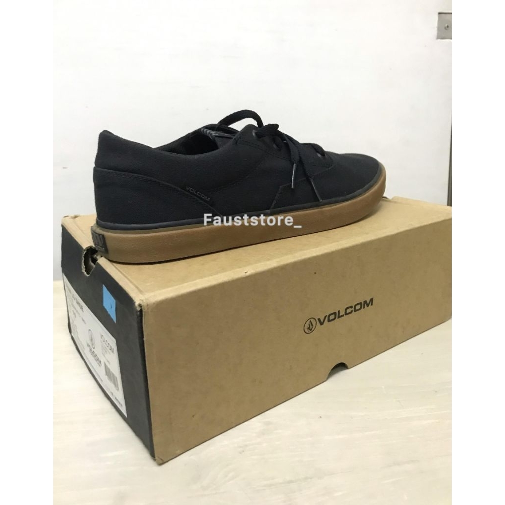 sepatu volcom black gum original
