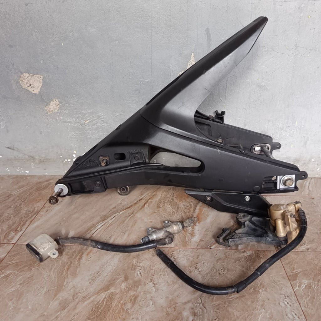 Swing Arm Endurance Original YAMAHA R15V2 pnp Vixion