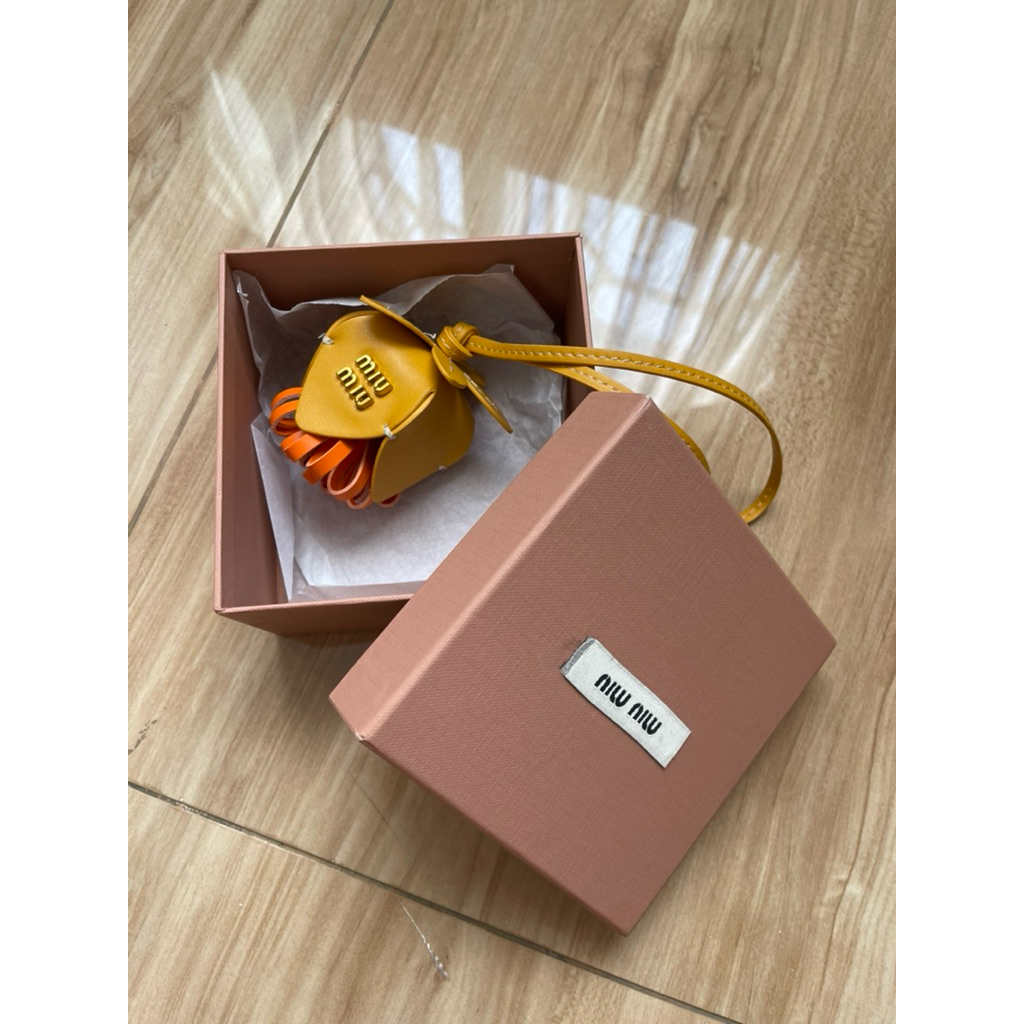 MIU FLOWER BAG CHARM KULIT ASLI