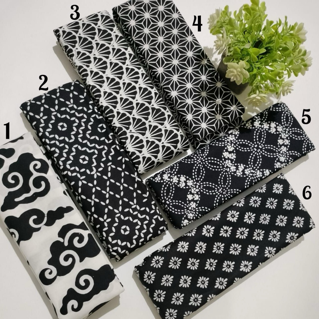 Kain Batik Cap Garutan  Warna Hitam Kain Batik Meteran Seragaman - Kain Batik Bahan Katun