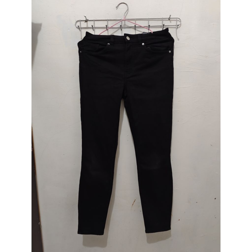 Celana Jeans Hitam H&M Ori Second