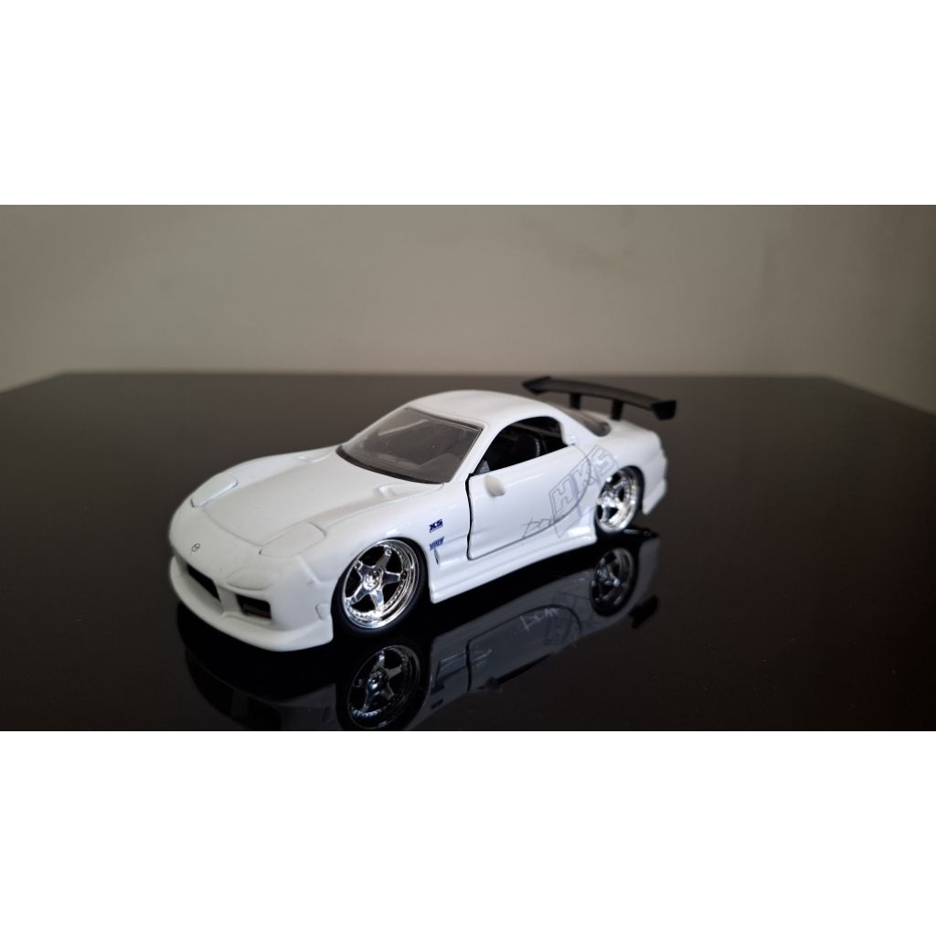Diecast Mazda RX7 1:32