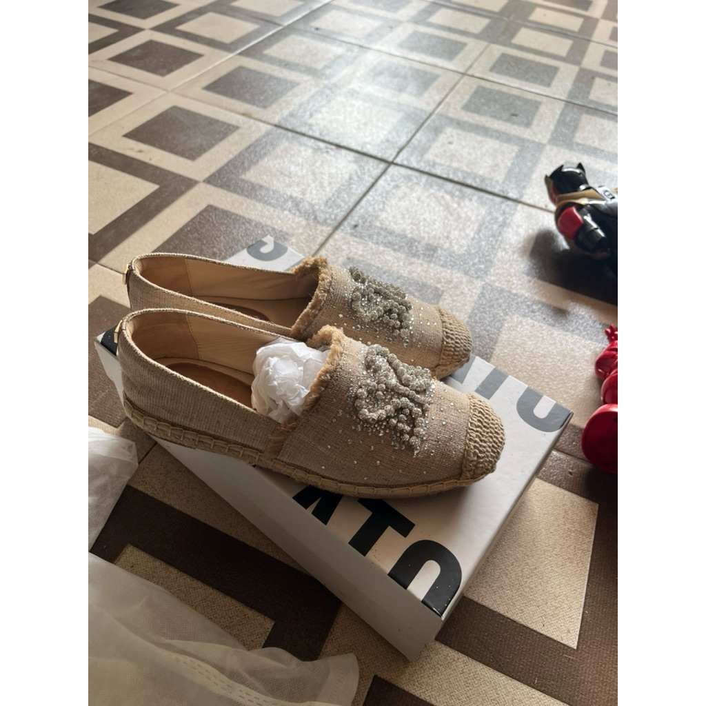 staccato espadril apricot