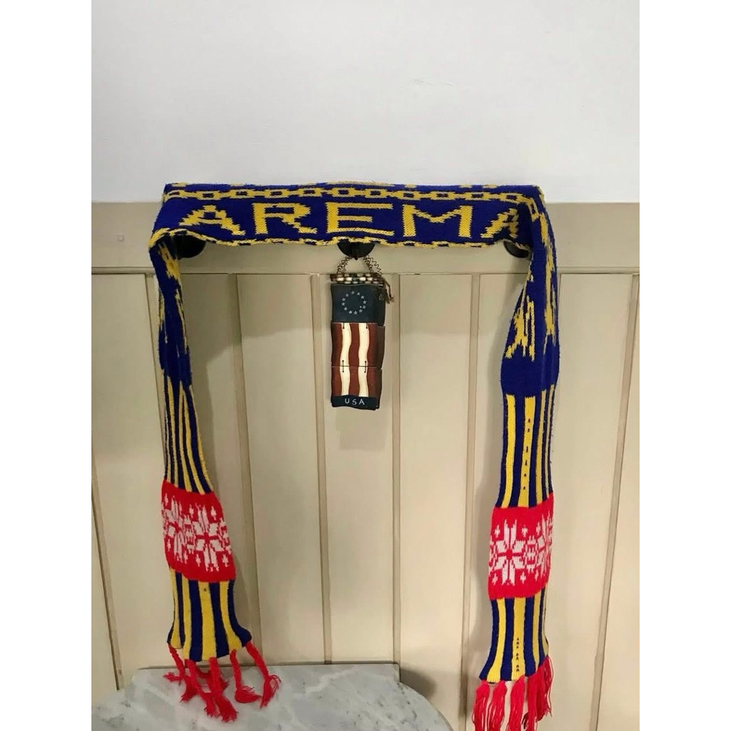 Scarf/Syal Vintage Arema. Konon ini adalah syal/scarf pertama Aremania