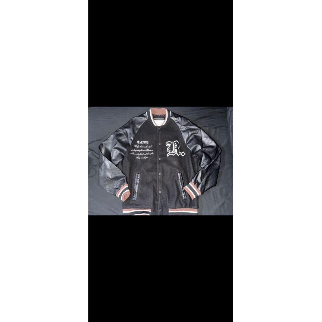 (PRELOVED)JaketVarsityBaseballBershka