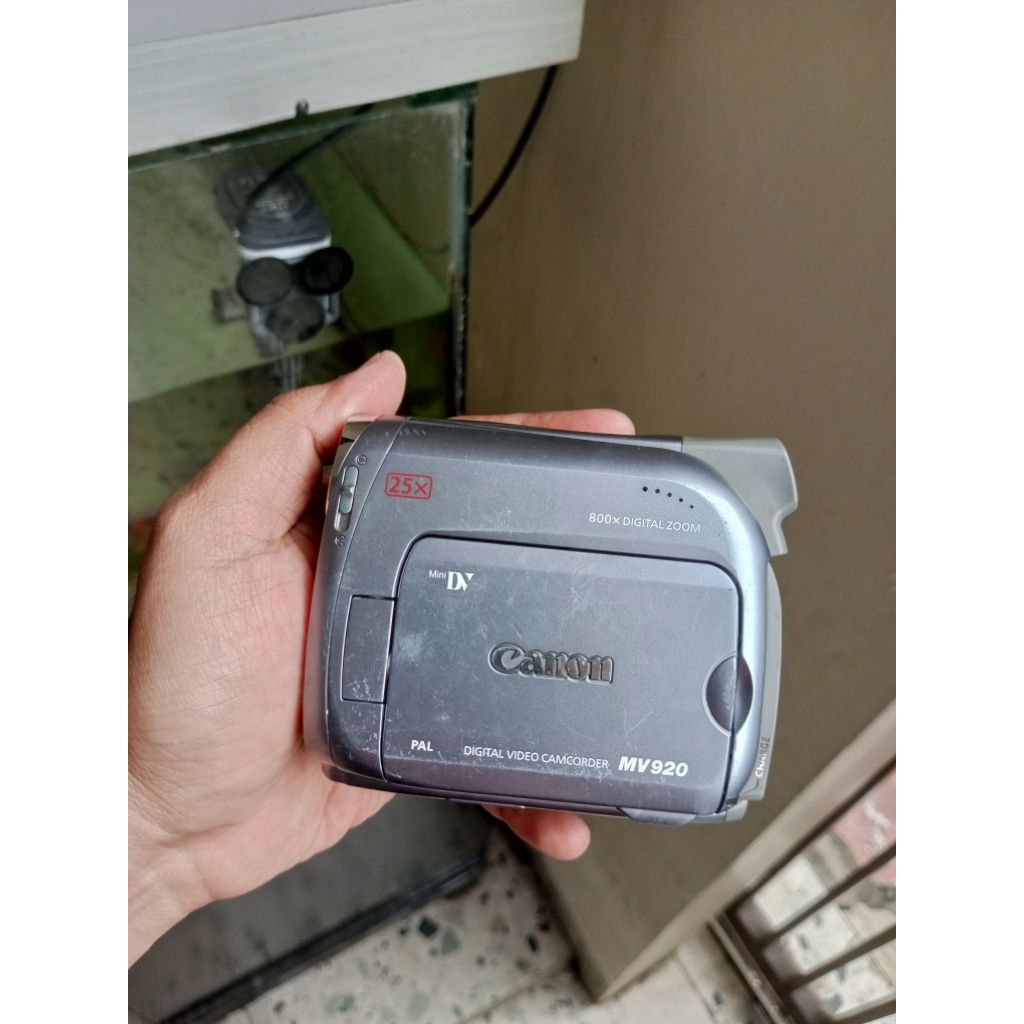 Canon camcorder MV920 untested