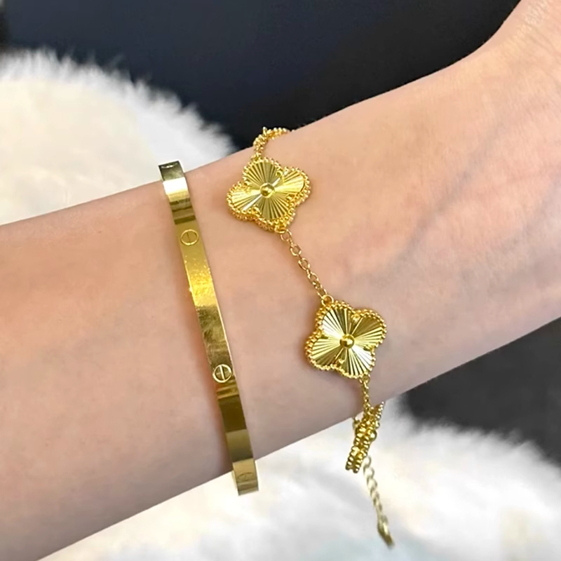 Set Gelang Titanium Nagita - Set Gelang Slim - Gelang Clover Titanium Wanita Set