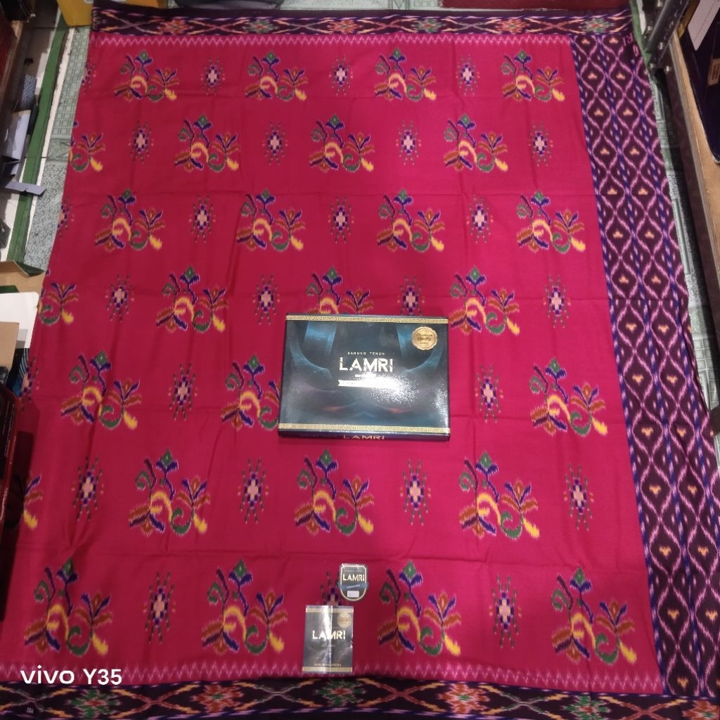 sarung lamiri & lamri 210 motif kembang mst & kdt bahan halus