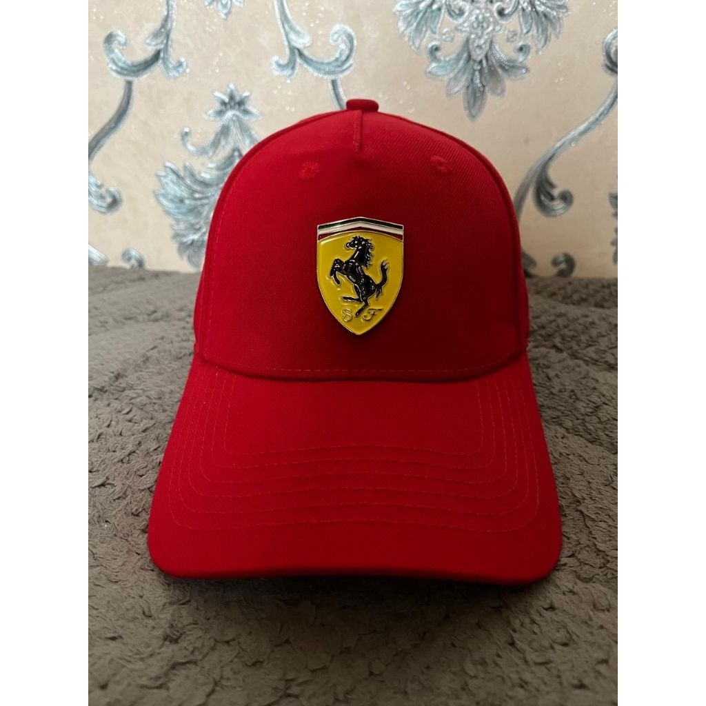 TOPI BASEBALL FERRARI LOGO BESI UNISEX