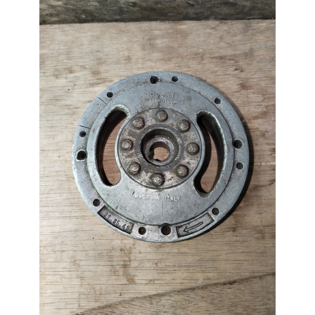 MAGNET DUCATI ORIGINAL LEPASAN UNIT DUCATI ELECTRICAL MAGNET