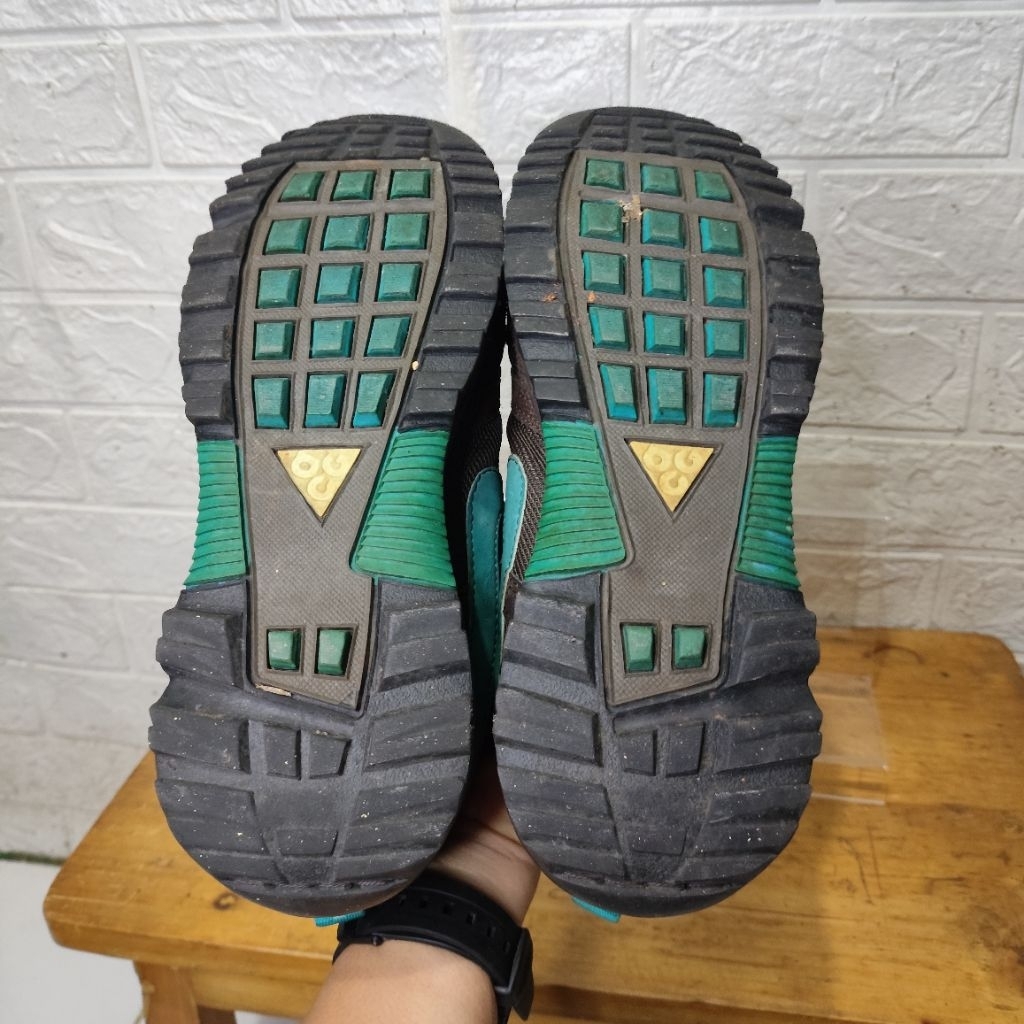 sepatu outdoor Blackyak (nkeacg) second