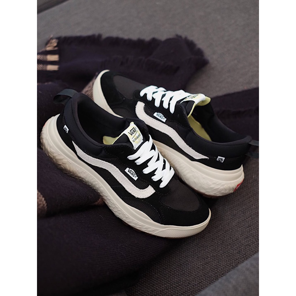 VANS MTE RESMI PT NAVYA/GMG