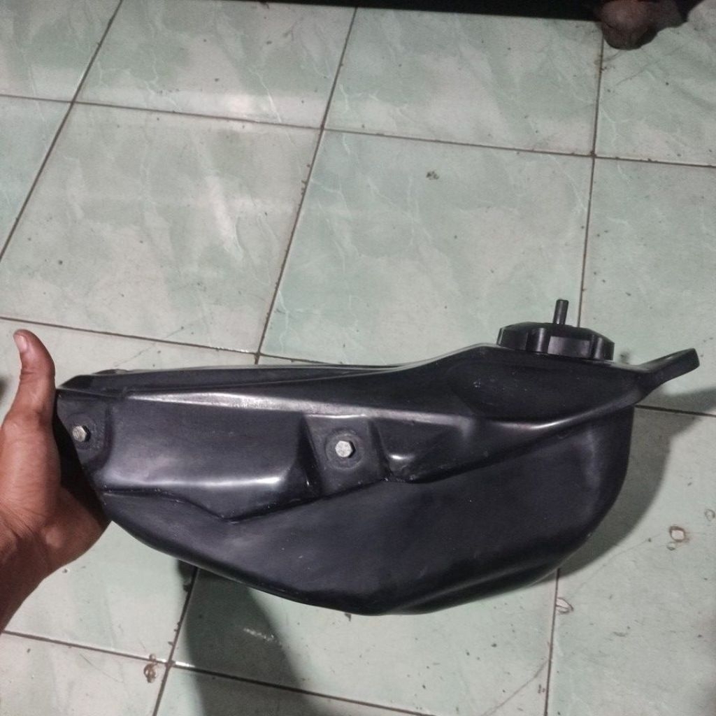 tangki kx 250 bahan fiberglass tebel