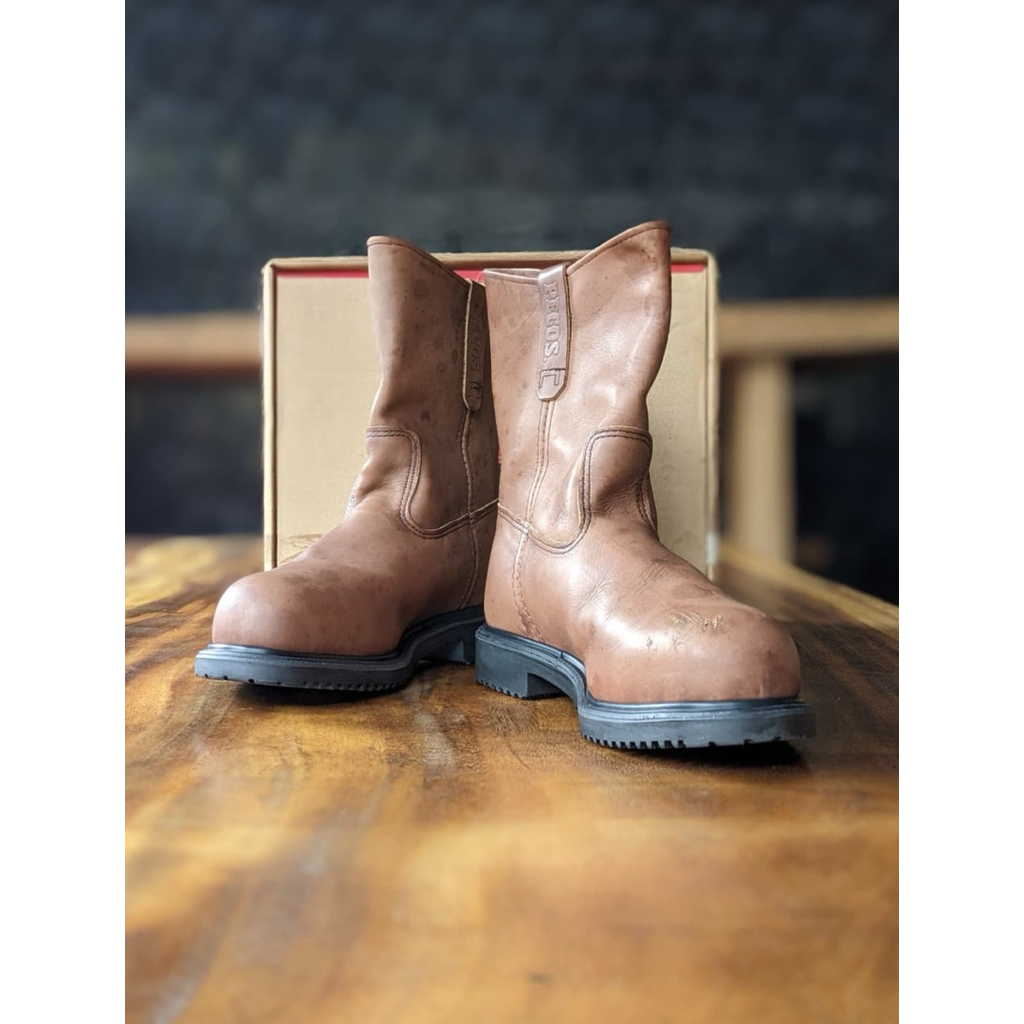 SEPATU BOOT PRIA RED WING PECOS 8241