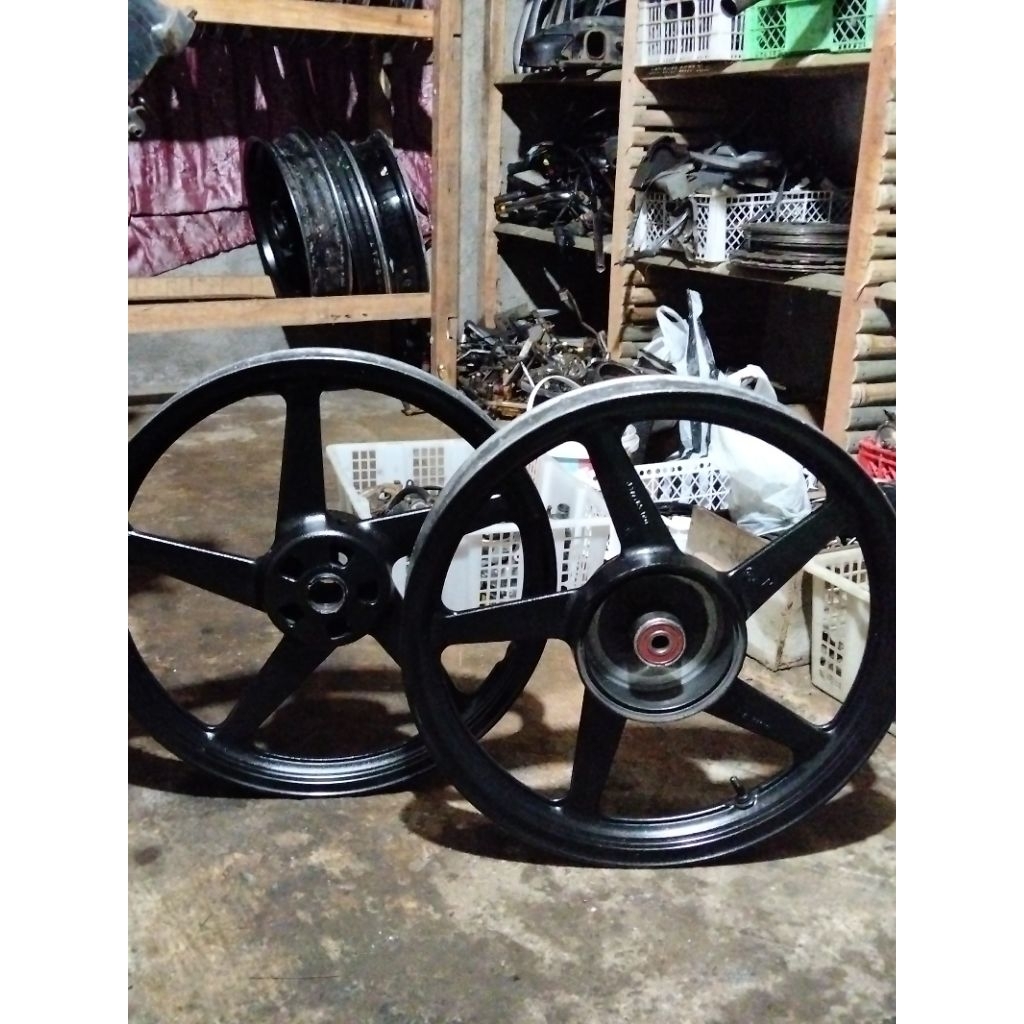Velg Racing Depan Belakang Vixion Old