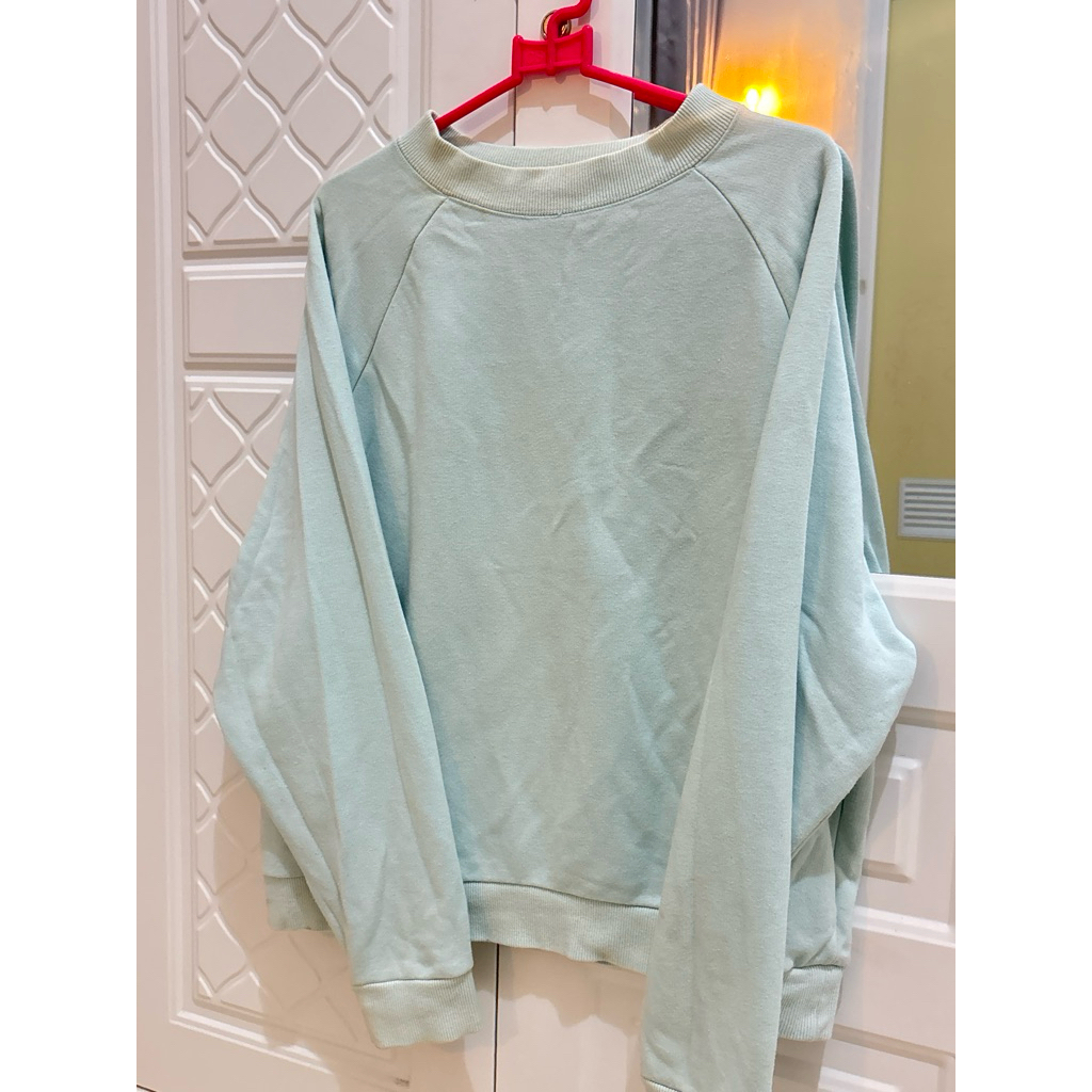 [PRELOVED] SWEATER BERSHKA OVERSIZE