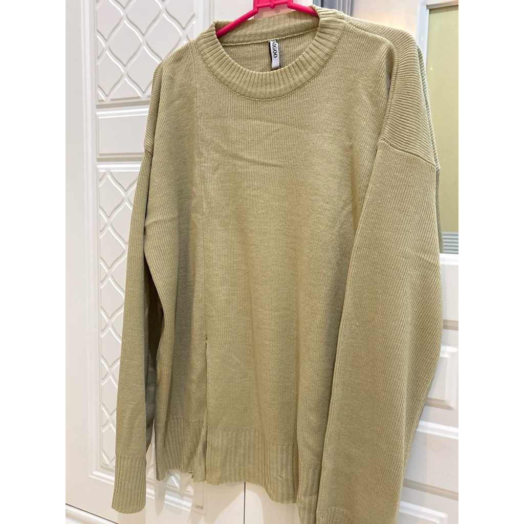 [PRELOVED] SWEATER RAJUT NIGOO CREAM