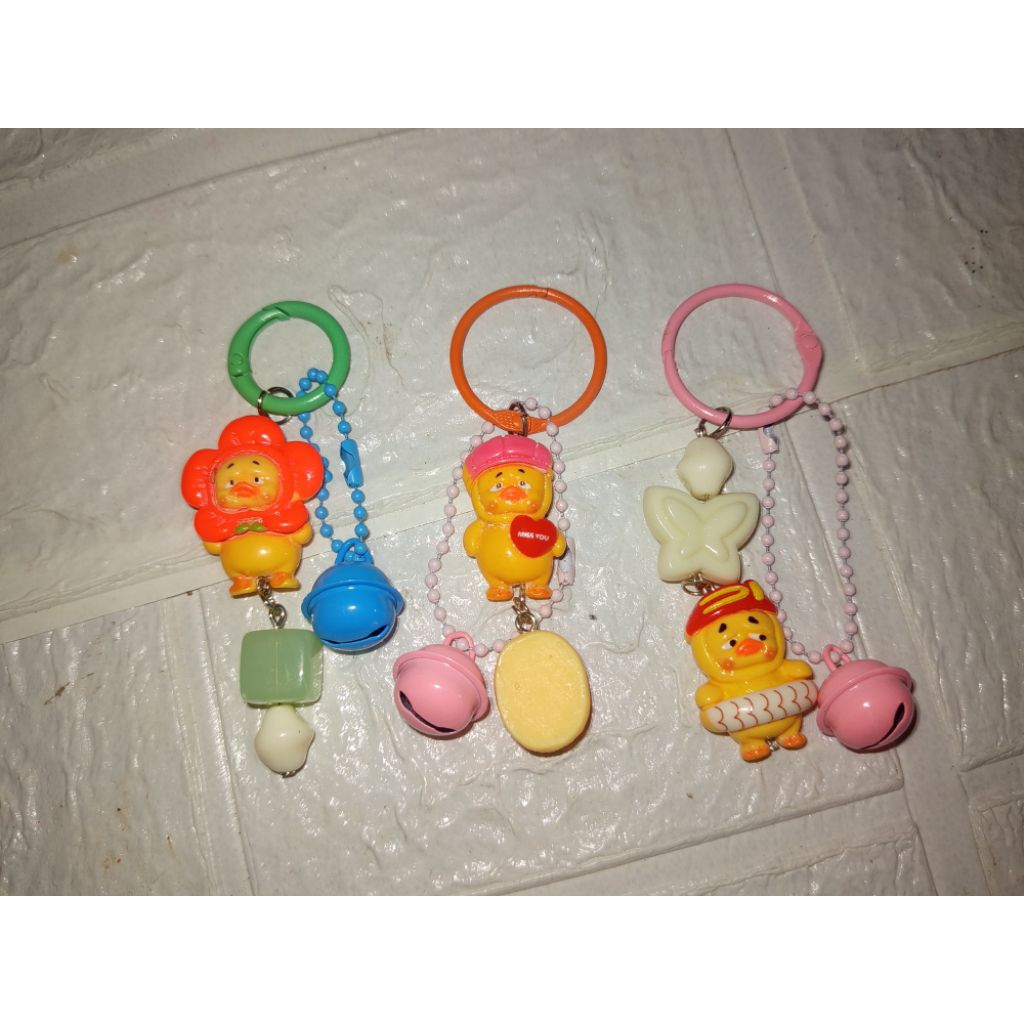 gantungan bebek manyun~gantungan bebek lucu