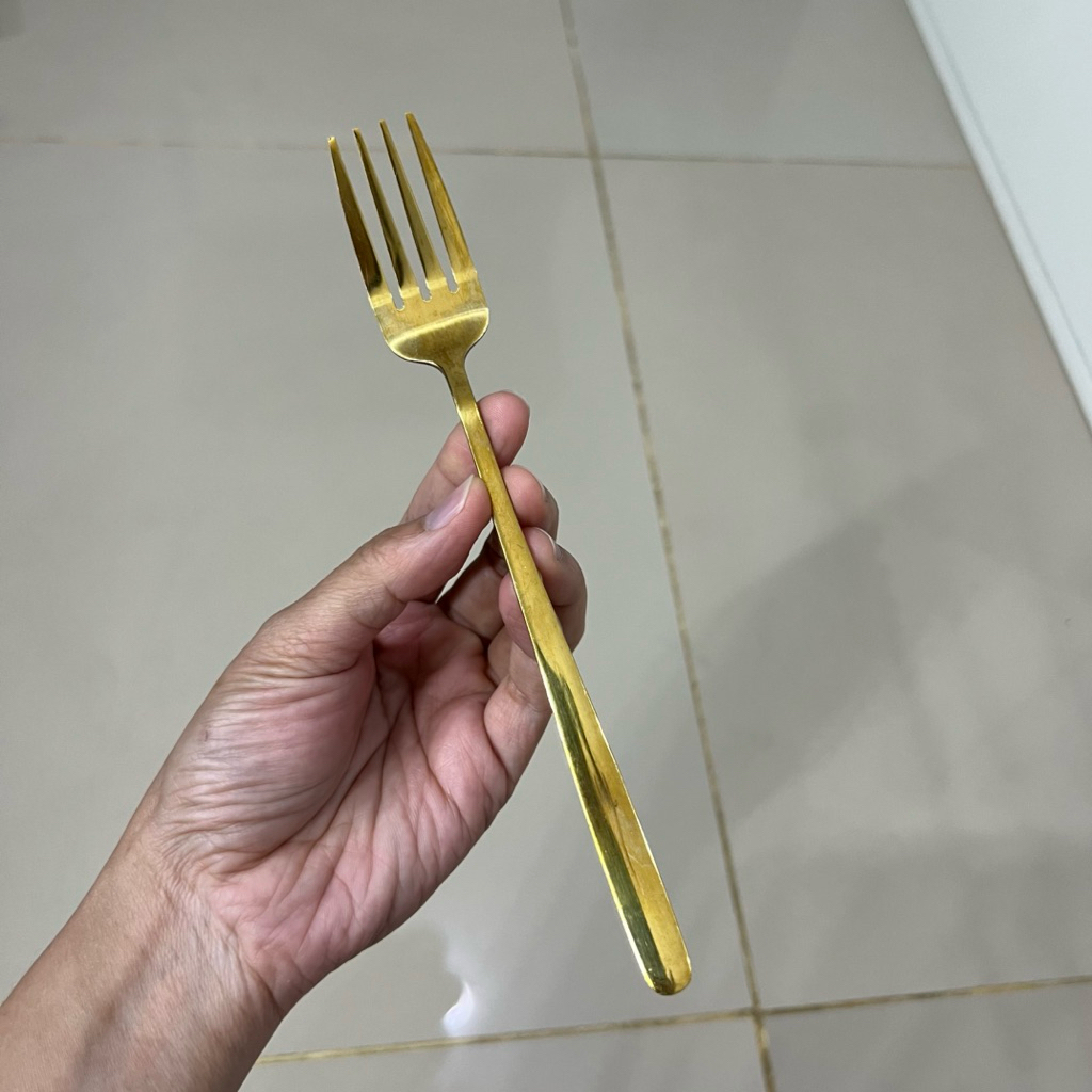 Gold Stainless Steel Fork / Garpu Makan (PRELOVED)