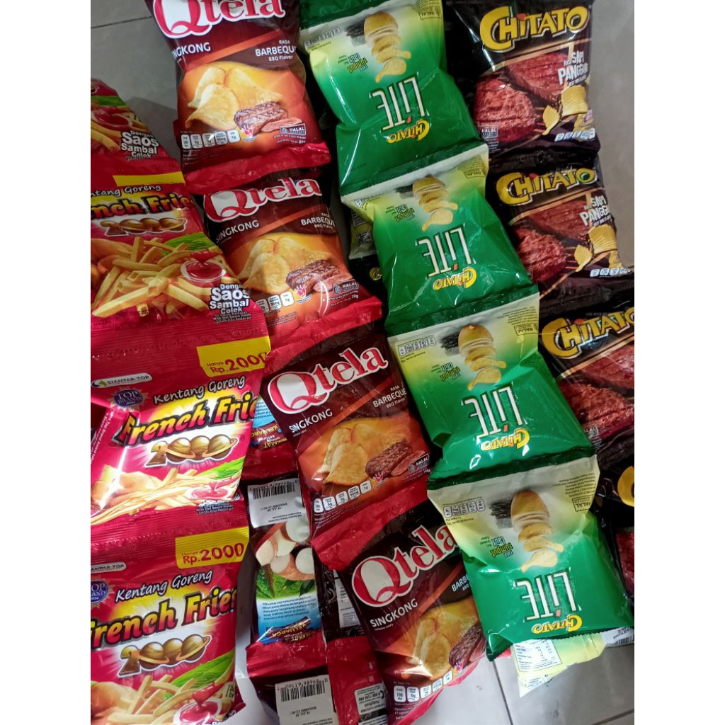 PAKET HEMAT 5PCS Snack 2000an ( CHITATO QTELA FRENCH FRESH )