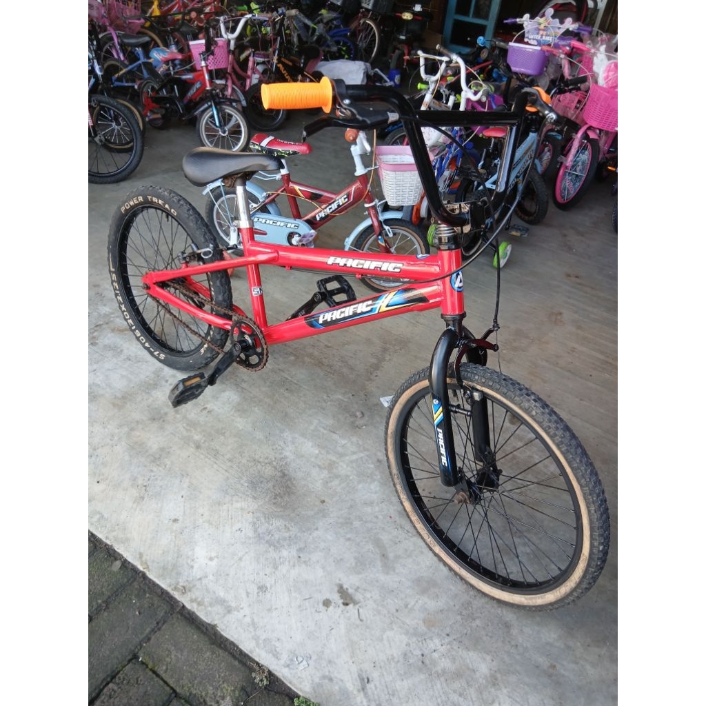 sepeda BMX ukuran 20 bekas bagus