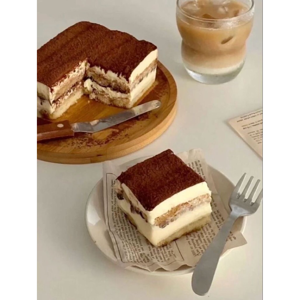 Tiramisu Cake