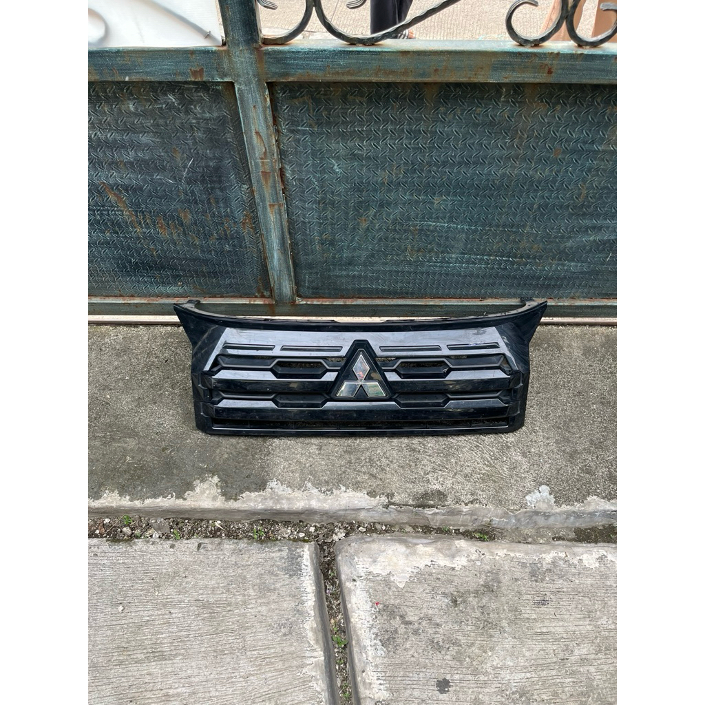 GRILL MITSUBISHI XPANDER CROSS FACELIFT 2023 2024 ORIGINAL