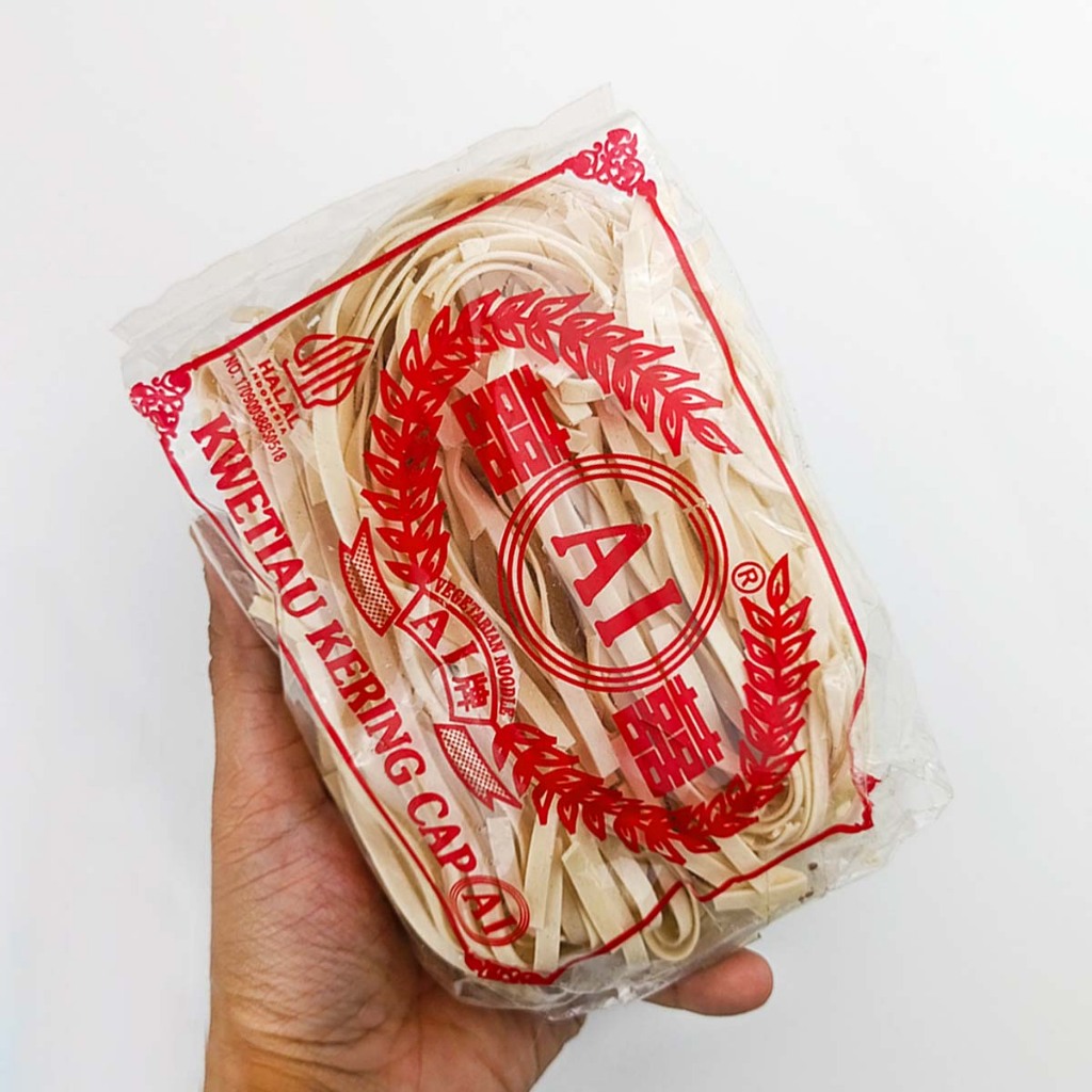 Mie Kwetiau Kering 200gr Siap Masak Halal